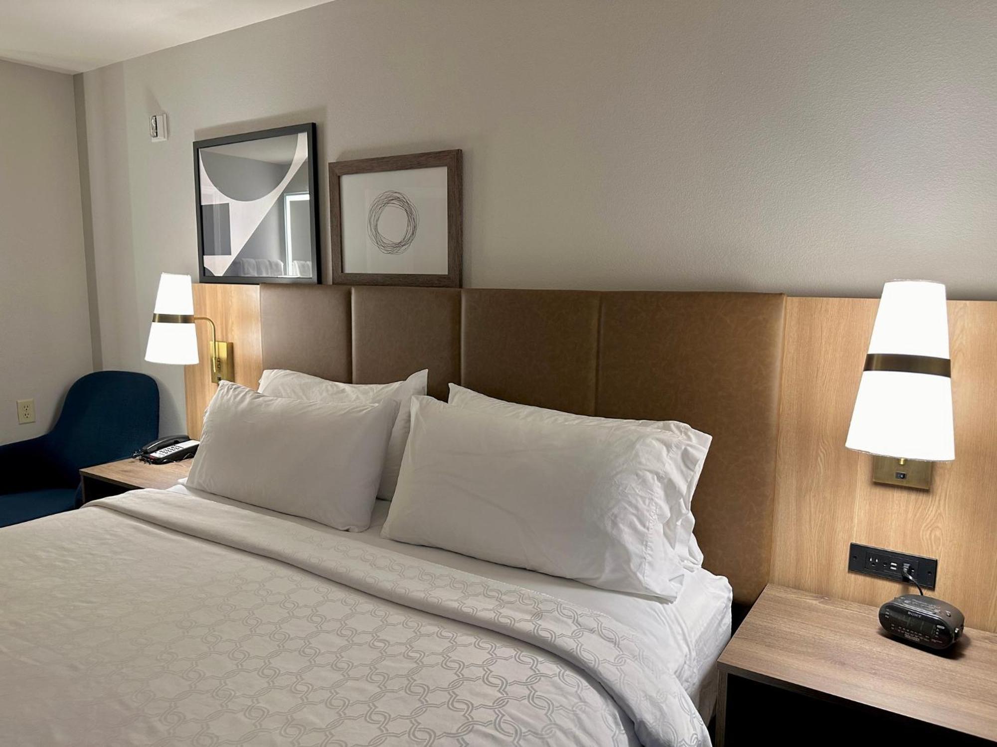 Hotel Staybridge Milwaukee West-oconomowoc By Ihg Oconomowoc