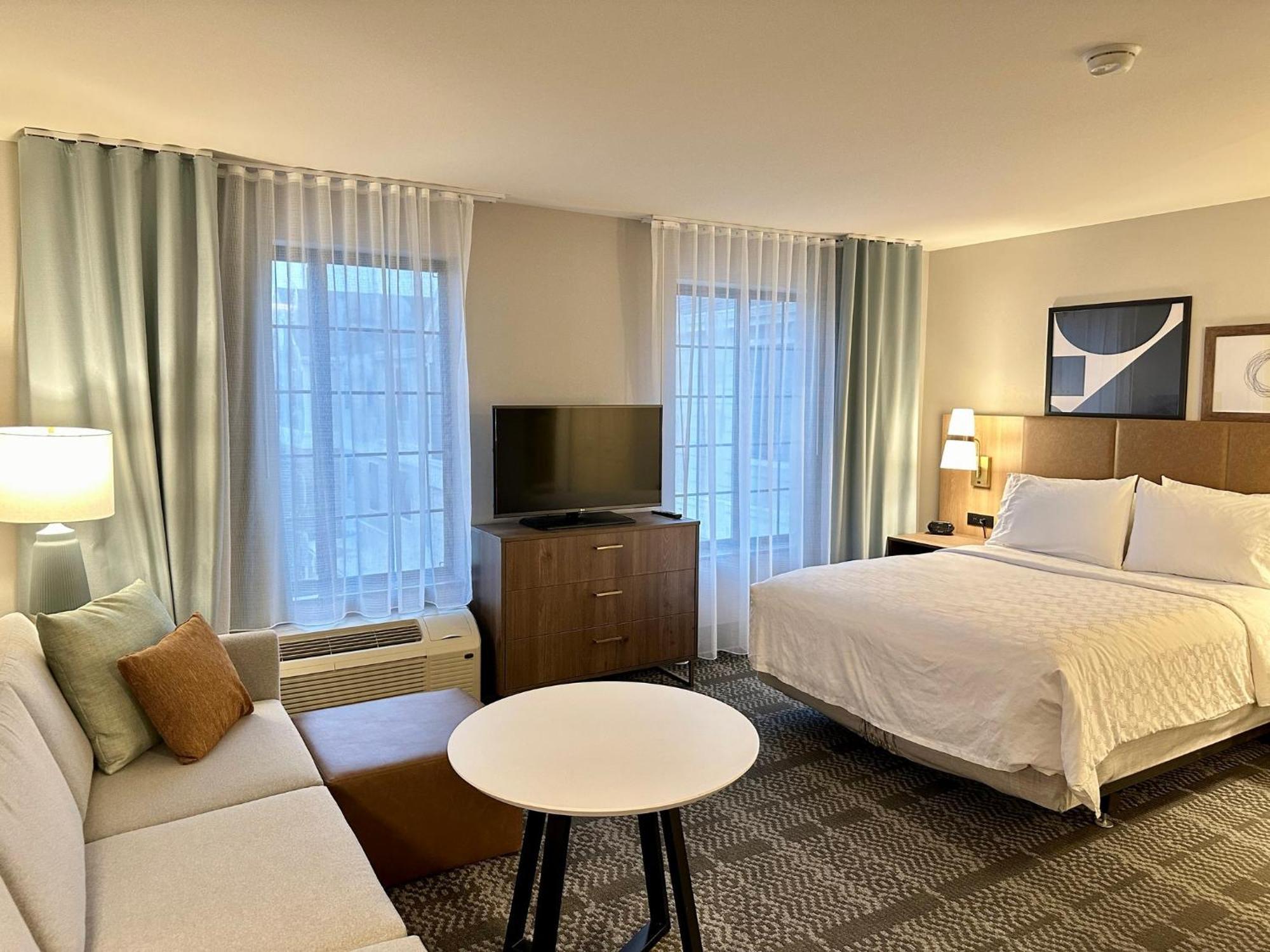 Staybridge Milwaukee West-oconomowoc By Ihg 3*