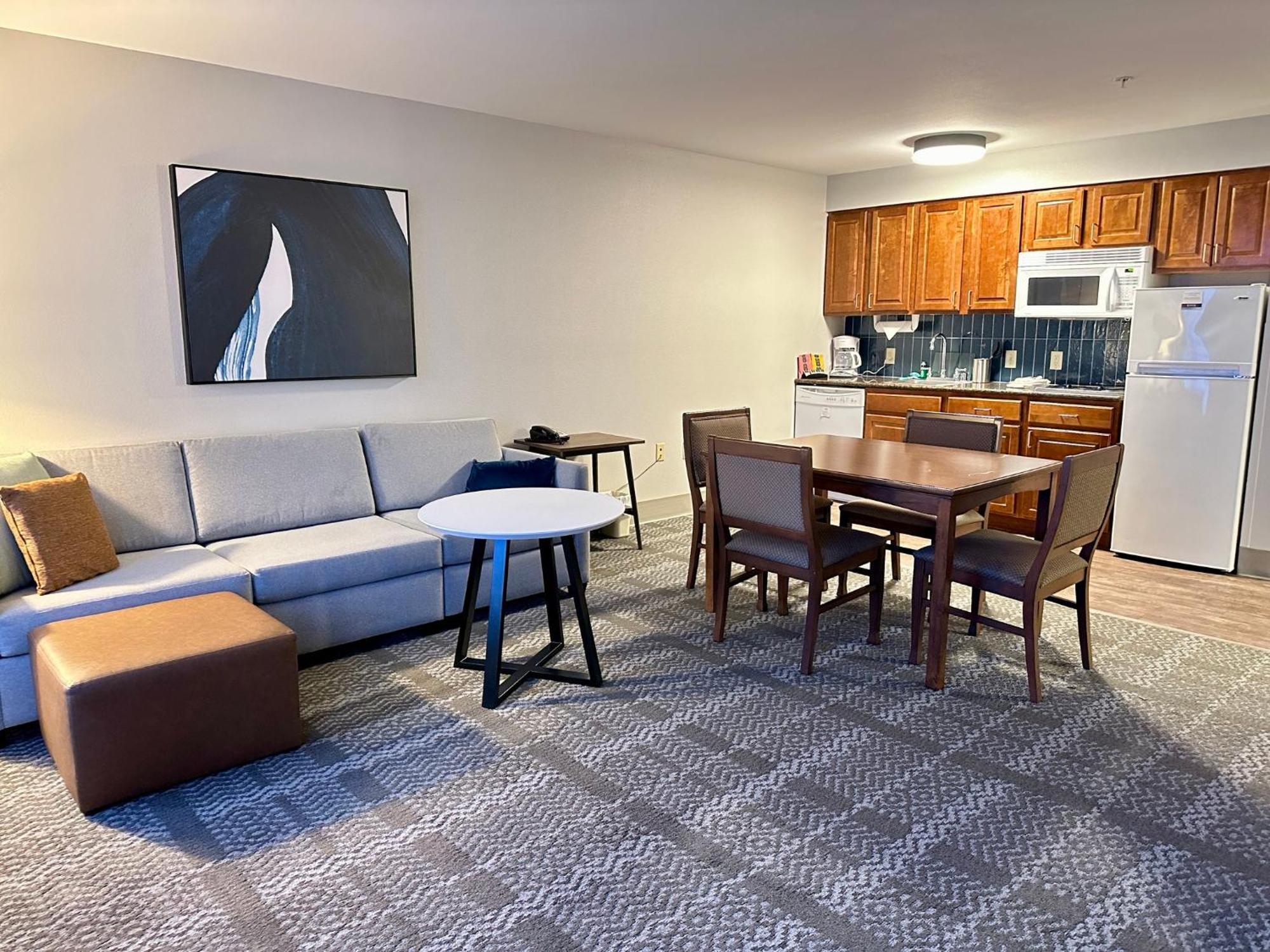 Staybridge Milwaukee West-oconomowoc By Ihg 3*