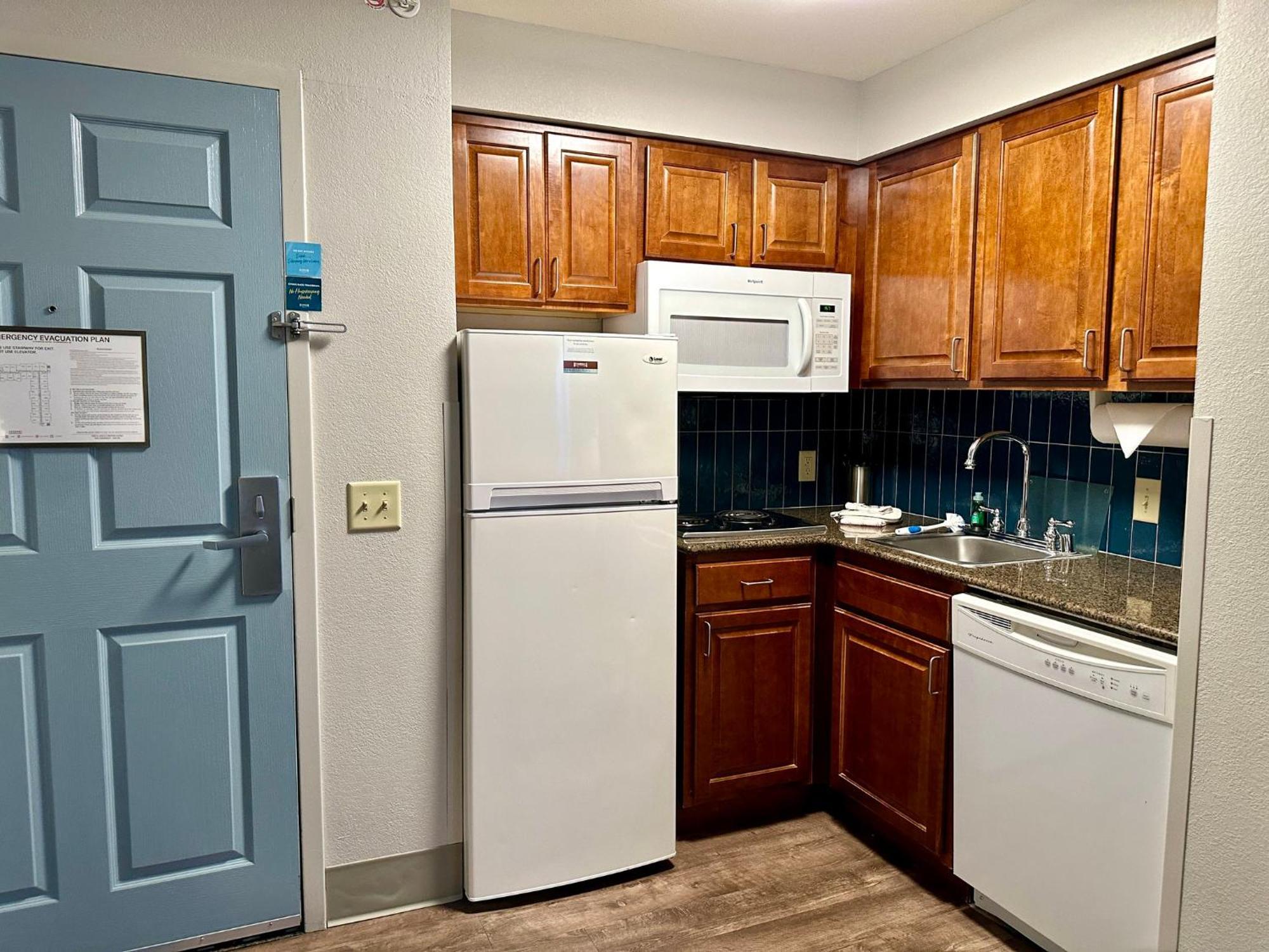Staybridge Milwaukee West-oconomowoc By Ihg Oconomowoc
