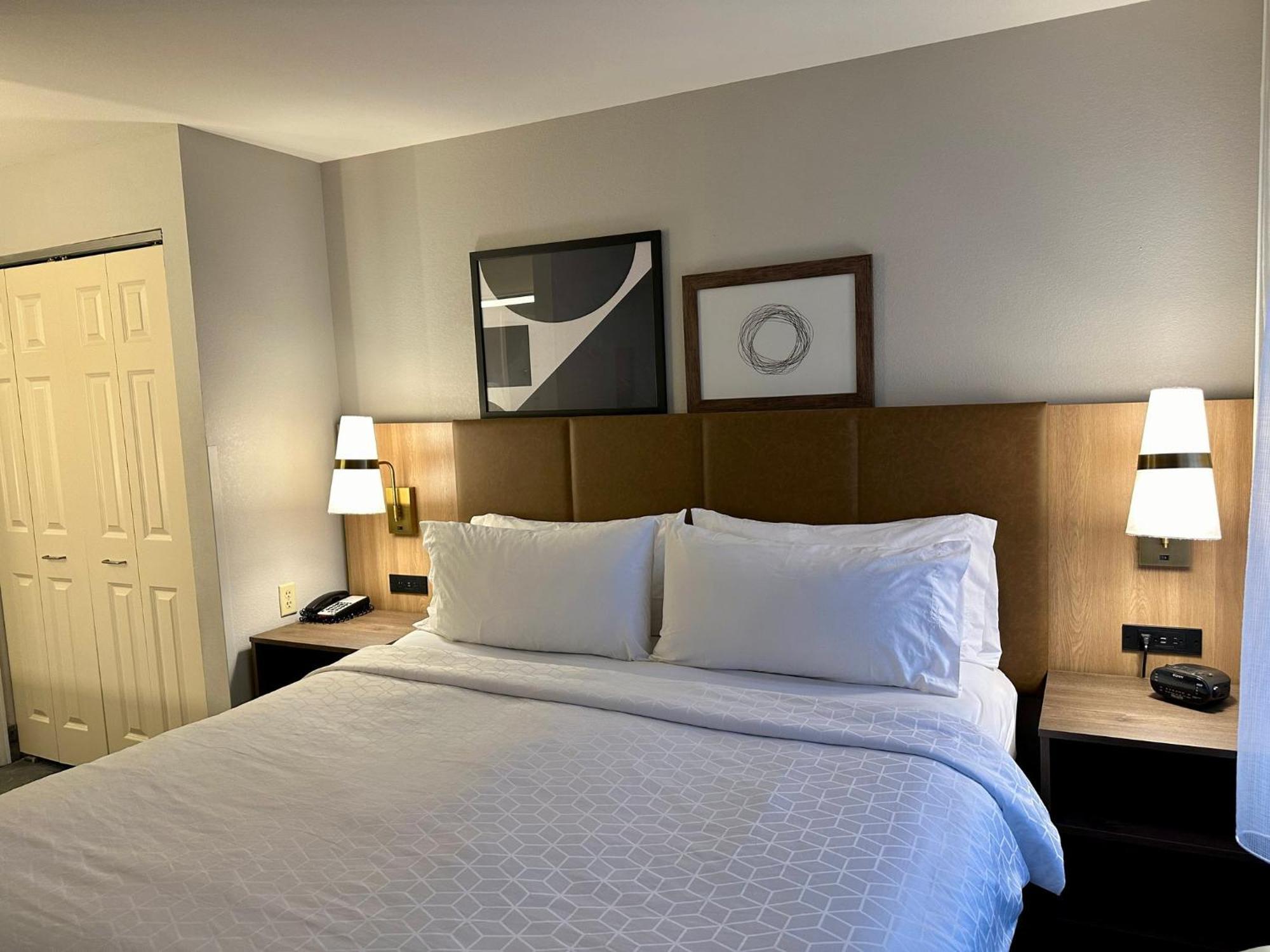 Hotel Staybridge Milwaukee West-oconomowoc By Ihg 3*